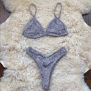 ONEONE SWIMWEAR Leopard Hunter Bikini Set! SizeM/S